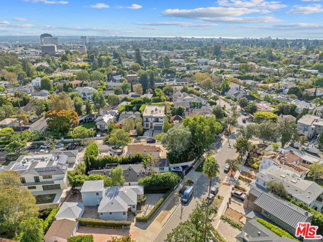 210 S Bundy Drive, Los Angeles CA: https://media.crmls.org/mediaz/6c750e1f-39ca-4d67-b568-2fca8cdbd224.jpg