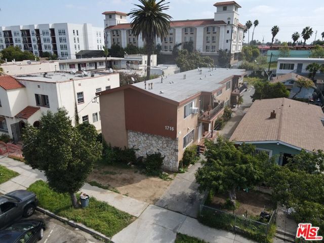 1716 Locust Avenue, Long Beach, California 90813, ,Multi-Family,For Sale,Locust,24371337