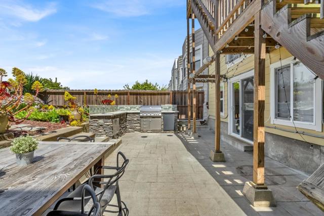 1851 21st Avenue, San Francisco CA: https://media.crmls.org/mediaz/6c75bf3b-5507-4dc4-bc5d-e2c79331445f.jpg