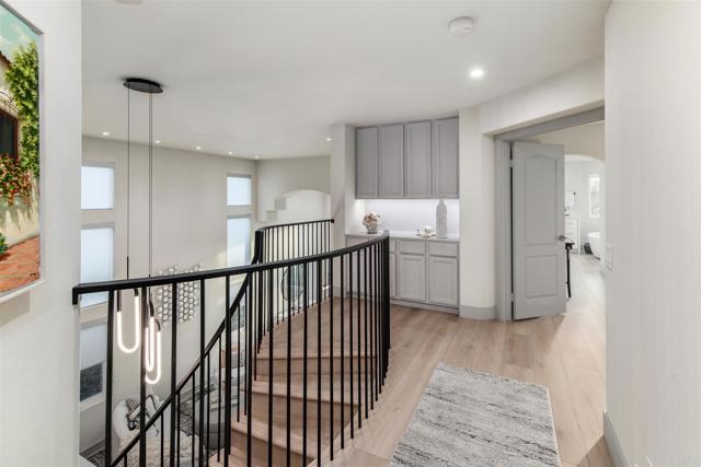 Detail Gallery Image 27 of 66 For 2955 Avendia Valera, Carlsbad,  CA 92009 - 5 Beds | 3 Baths