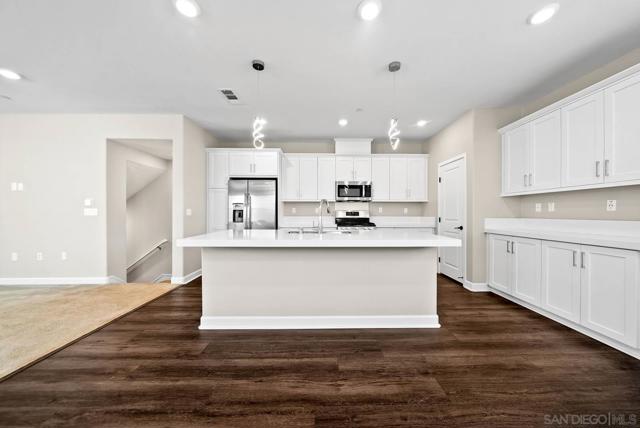 1956 Infinity Lane, Chula Vista CA: https://media.crmls.org/mediaz/6c7649e9-d968-4b19-bd83-03fa3bf543bb.jpg