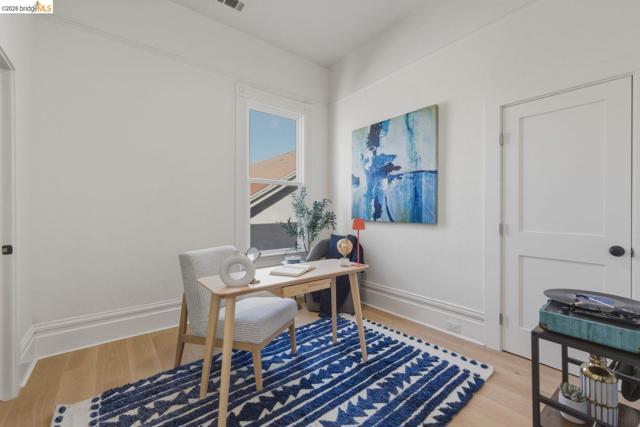 Image 17 of 54 For 523 25th St  