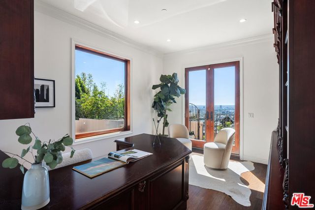 8027 Floral Avenue, Los Angeles CA: https://media.crmls.org/mediaz/6c77f986-6aa7-4a94-899c-9808c578618d.jpg