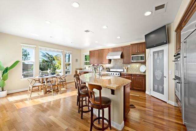 Detail Gallery Image 19 of 52 For 5273 Greenwillow Ln, San Diego,  CA 92130 - 5 Beds | 5/1 Baths