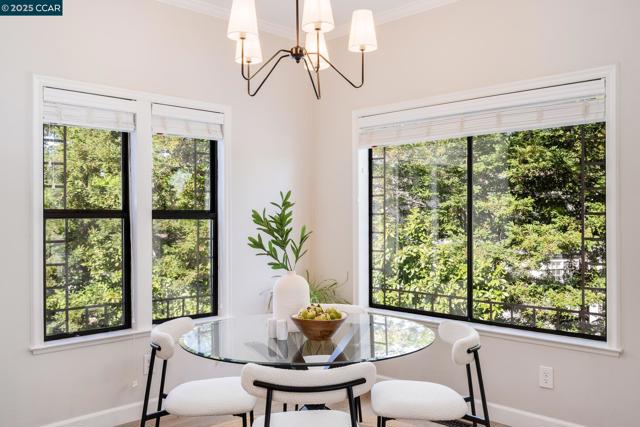 15 Blemer Ct, Danville CA: https://media.crmls.org/mediaz/6c78e4de-7fc7-4dc7-9e75-bf1250ee8e6f.jpg