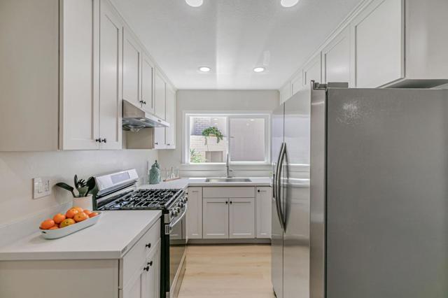 409 Gibbons Court, Milpitas CA: https://media.crmls.org/mediaz/6c78fc54-e6c5-48bb-bf28-bdd1a17e0f30.jpg