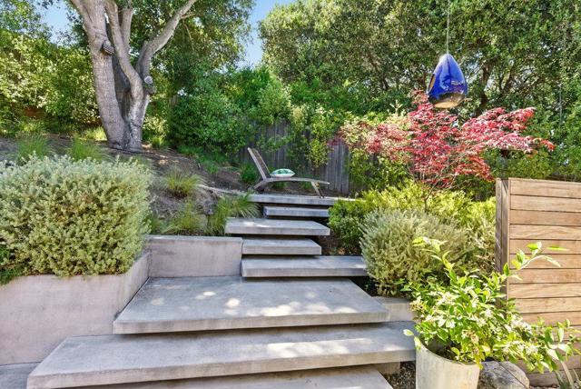 3225 Upper Lock Avenue, Belmont CA: https://media.crmls.org/mediaz/6c79661e-6641-4bdc-93a1-0e6f2c4fd1d3.jpg