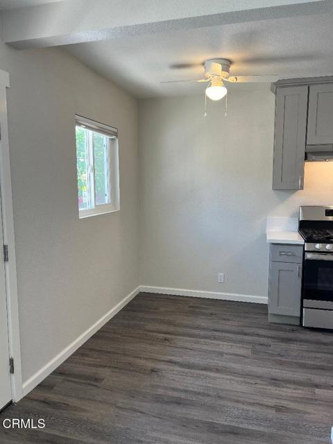 7077 Day Street, Tujunga CA: https://media.crmls.org/mediaz/6c7997e7-2c00-4af2-a3f9-135119c55d0b.jpg