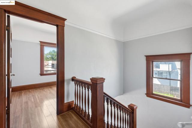 1810 Adeline St, Oakland CA: https://media.crmls.org/mediaz/6c79a9e3-fb8a-48c1-8b71-0157aaa9f20c.jpg