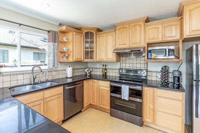 4463 Park Sommers Way, San Jose CA: https://media.crmls.org/mediaz/6c79c1da-bcc2-4758-b568-52aebf7a6e70.jpg