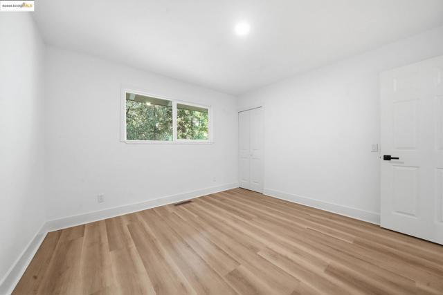 23656 Lightning Ln, Pioneer CA: https://media.crmls.org/mediaz/6c7a1440-a367-4703-a005-77b255ece070.jpg