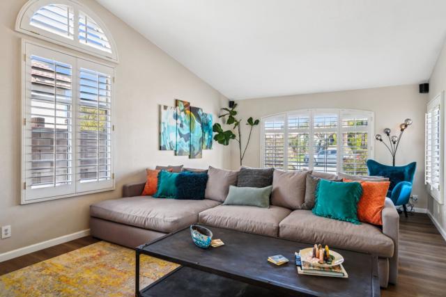 42639 Devonshire Street, Palm Desert CA: https://media.crmls.org/mediaz/6c7a3b44-e7f2-4715-889a-dba3cf63f361.jpg