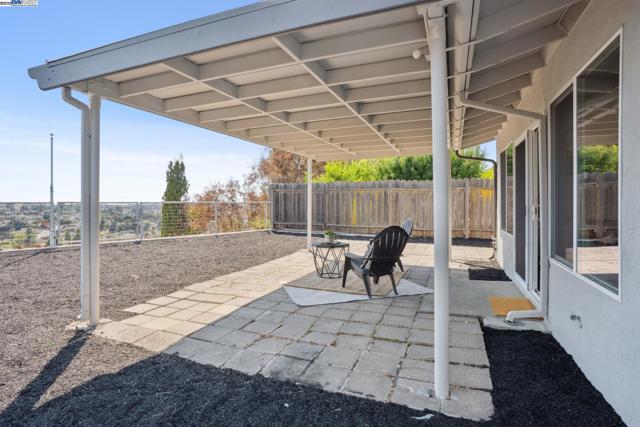 1165 Amend St, Pinole CA: https://media.crmls.org/mediaz/6c7a8b91-8346-4e56-bacf-c80a0c9e6fe7.jpg