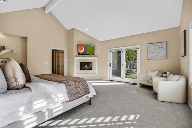 24 Timberview Ct., Danville CA: https://media.crmls.org/mediaz/6c7b2518-e2d7-43b6-b4a6-a24f2bf1a9d9.jpg
