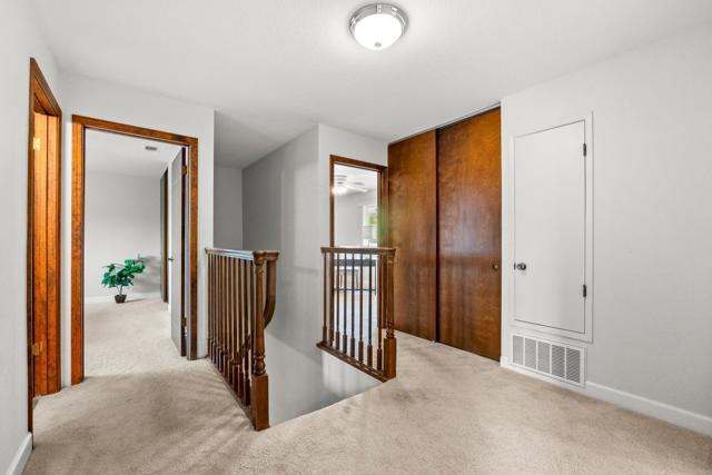 Image 33 of 59 For 606 Mindy Way
