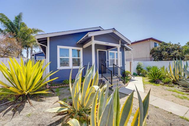 3645 42nd Street, San Diego CA: https://media.crmls.org/mediaz/6c7b5b69-50b8-4d01-bece-f5b7823ecf52.jpg