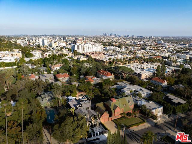 1822 Vista Street, Los Angeles, California 90046, 4 Bedrooms Bedrooms, ,5 BathroomsBathrooms,Single Family Residence,For Sale,Vista,24426595