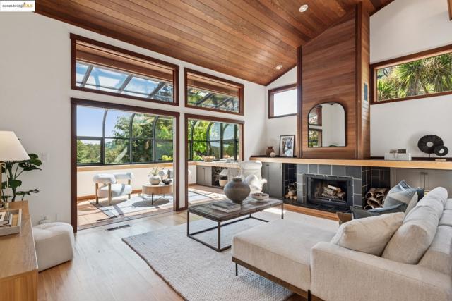 737 Woodhaven Rd, Berkeley CA: https://media.crmls.org/mediaz/6c7bad6e-8993-4330-81f1-aa663f01d181.jpg