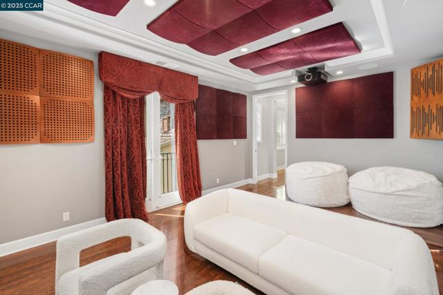 206 Glory Lily Ct, San Ramon CA: https://media.crmls.org/mediaz/6c7be563-a40f-4ccc-966f-65e22b5afce5.jpg