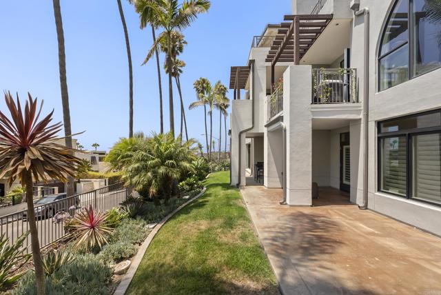 5470 La Jolla Boulevard, La Jolla CA: https://media.crmls.org/mediaz/6c7c127d-da58-49ed-ba03-f218fda0529d.jpg