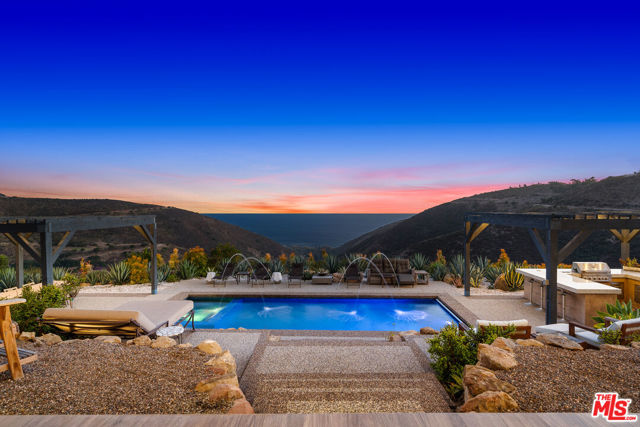 10715 Yerba Buena Road, Malibu CA: https://media.crmls.org/mediaz/6c7c2124-7c64-43a6-b632-997fb46cec7e.jpg