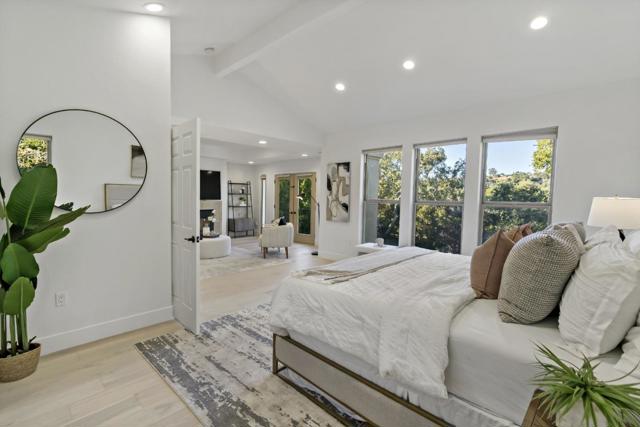 303 Lakeview Way, Redwood City CA: https://media.crmls.org/mediaz/6c7c54fa-c3ad-4799-a570-da407dbdaddc.jpg