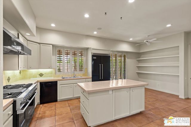 1347 Culver Place, Palm Springs CA: https://media.crmls.org/mediaz/6c7ca612-fb03-4936-9f1a-16faffe00865.jpg