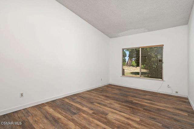 5708 Wilhelmina Avenue, Woodland Hills CA: https://media.crmls.org/mediaz/6c7d8dcf-156b-49ef-8aaf-bd32b07e97e5.jpg