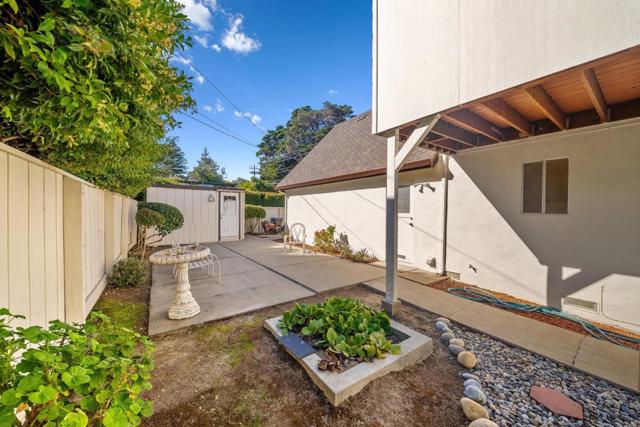 623 High Street, Santa Cruz CA: https://media.crmls.org/mediaz/6c7dea34-32bc-4278-b5a3-548562d9c6fb.jpg