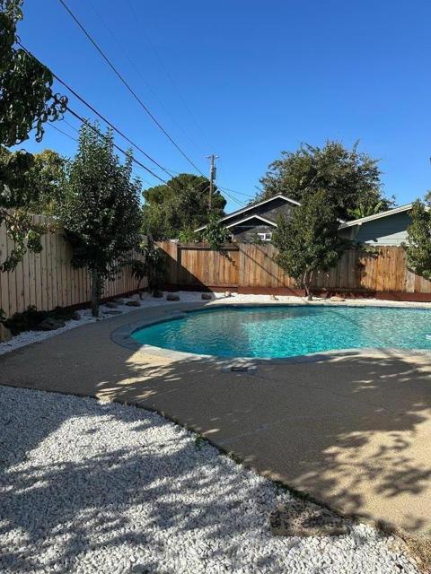 130 E 21st Street, Tracy CA: https://media.crmls.org/mediaz/6c7e7e15-6368-4af7-9284-1851b877dffb.jpg