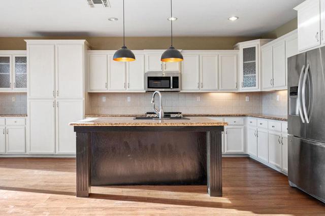 11447 Mirage Drive, Chowchilla CA: https://media.crmls.org/mediaz/6c7e9c47-904c-454d-8306-80ee8149ddd5.jpg