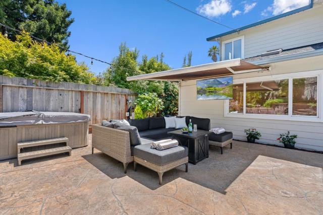 200 Cortez Street, Capitola CA: https://media.crmls.org/mediaz/6c7ea249-27a7-4bac-8d59-2e3d438f4d6e.jpg