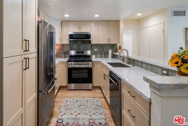 571 Artisan Road photo 6