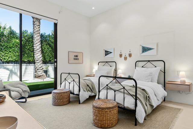 3 Makena Lane, Rancho Mirage CA: https://media.crmls.org/mediaz/6c7fd5b6-6e93-4470-9016-dc782b1bcb63.jpg