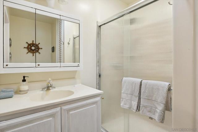 940 Fresno St, Pismo Beach CA: https://media.crmls.org/mediaz/6c82ce54-a9ea-42fa-a9d2-34bc70a7e507.jpg