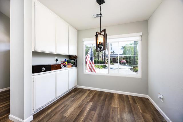 1857 Goldenrod Ln, Vista CA: https://media.crmls.org/mediaz/6c83d9ac-34b8-4a5b-8c34-c42372cb94f6.jpg