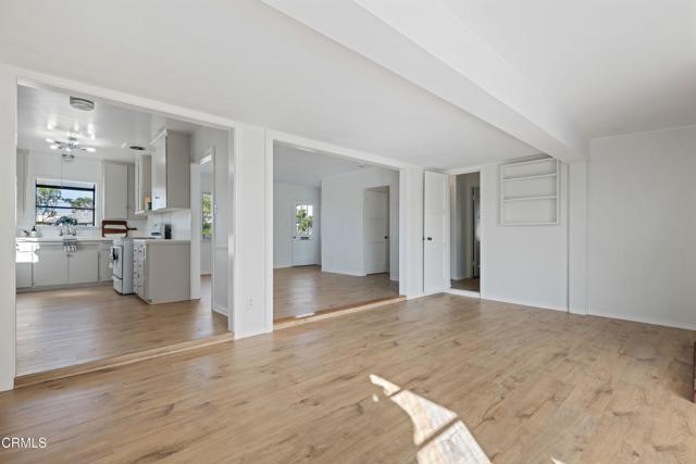 Detail Gallery Image 7 of 29 For 220 Frances St, Ventura,  CA 93003 - 3 Beds | 2 Baths