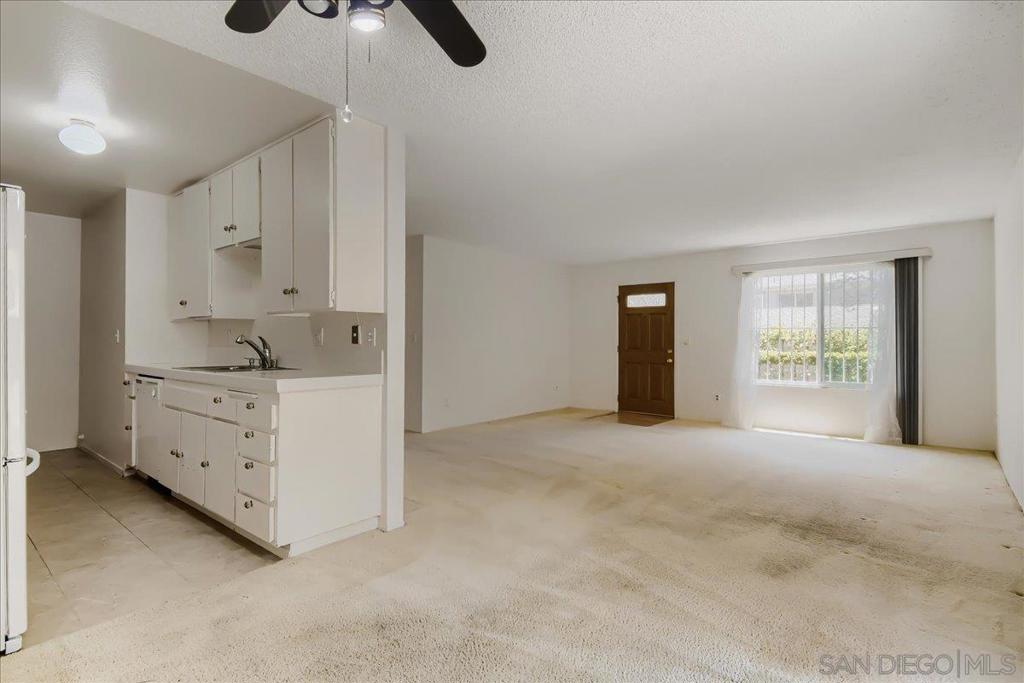 7876 Camino Huerta - photo 11