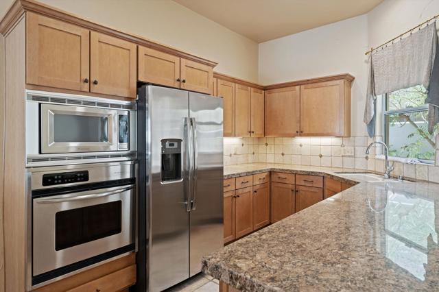 51299 Avenida Diaz, La Quinta CA: https://media.crmls.org/mediaz/6c851d12-92f5-44c0-a39d-e2f8abf4ecd5.jpg