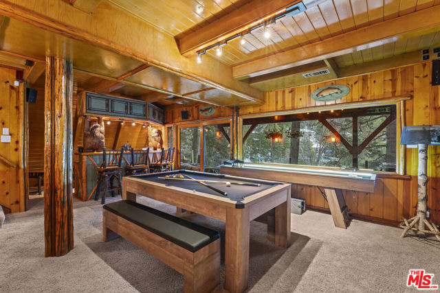 161 Rocky Point Road, Lake Arrowhead CA: https://media.crmls.org/mediaz/6c853c0e-22ad-4b4d-ac57-2dc7aba78534.jpg