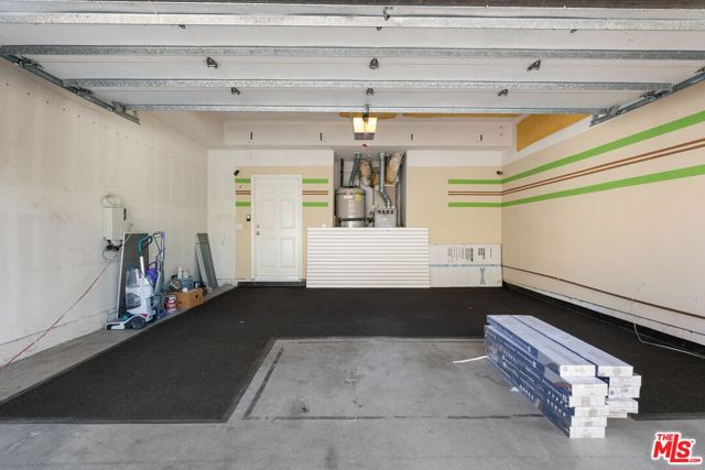 11840 Rowles Court, Los Angeles CA: https://media.crmls.org/mediaz/6c854f2f-d7bf-43e3-852a-cb11c2519d4b.jpg