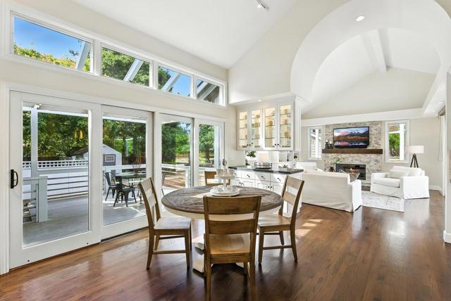 356 Covington Road, Los Altos CA: https://media.crmls.org/mediaz/6c8641bd-42cb-41be-920b-d154af1d052f.jpg