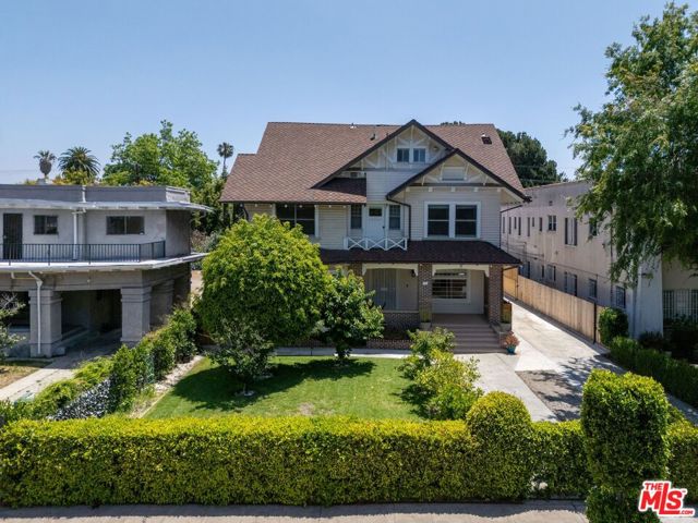 1810 Westmoreland Boulevard, Los Angeles CA: https://media.crmls.org/mediaz/6c866ad0-6daf-409a-8938-785ff141e641.jpg