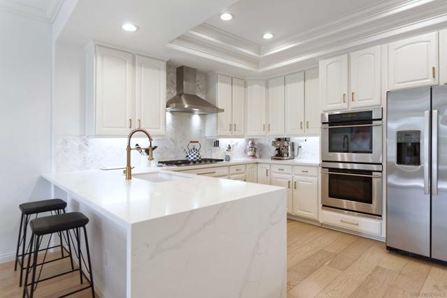 1329 Caminito Balada, La Jolla CA: https://media.crmls.org/mediaz/6c87566f-e2d3-4a72-bef1-027a79c356cd.jpg