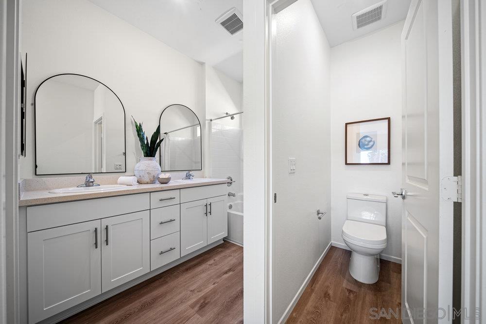 MLS #250026946SD image #32