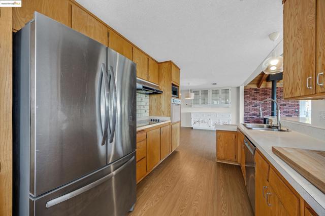 1510 Encanto, Walnut Creek CA: https://media.crmls.org/mediaz/6c87e3de-077b-4292-bc61-2cfebe0e4fb3.jpg