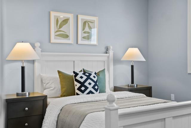 322 Elm Street, San Carlos CA: https://media.crmls.org/mediaz/6c889de9-a459-4703-b2e8-9001b24492b6.jpg