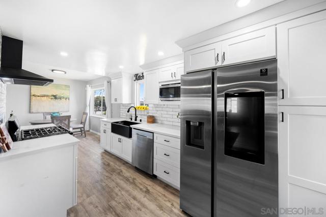 657 Fig St, Chula Vista CA: https://media.crmls.org/mediaz/6c898fc8-5a03-46f9-9810-51d782c0c7e7.jpg