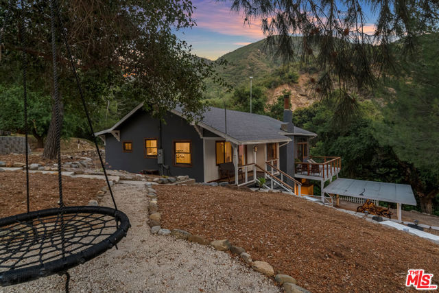 17832 Little Tujunga Canyon Road, Santa Clarita CA: https://media.crmls.org/mediaz/6c8b3ac6-a3fb-4851-b522-48fab473c47d.jpg