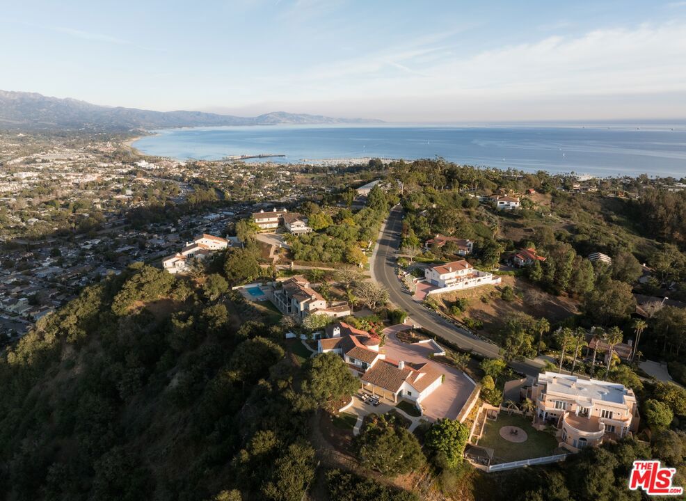 848 Miramonte Drive